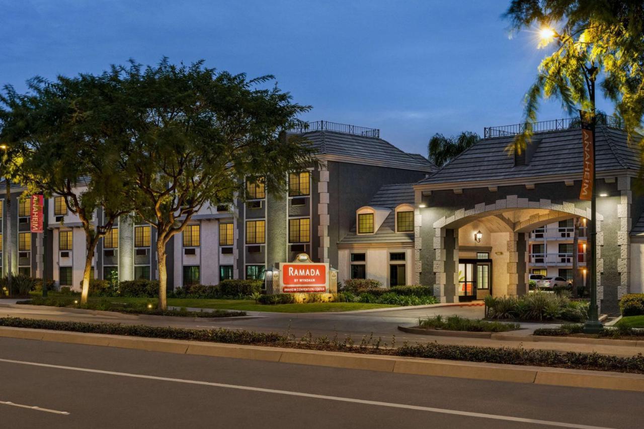 ทราเวลลอดจ์ บาย วินด์แฮม แอนาไฮม์ คอนเวนชั่น เซ็นเตอร์ Hotel ภายนอก รูปภาพ