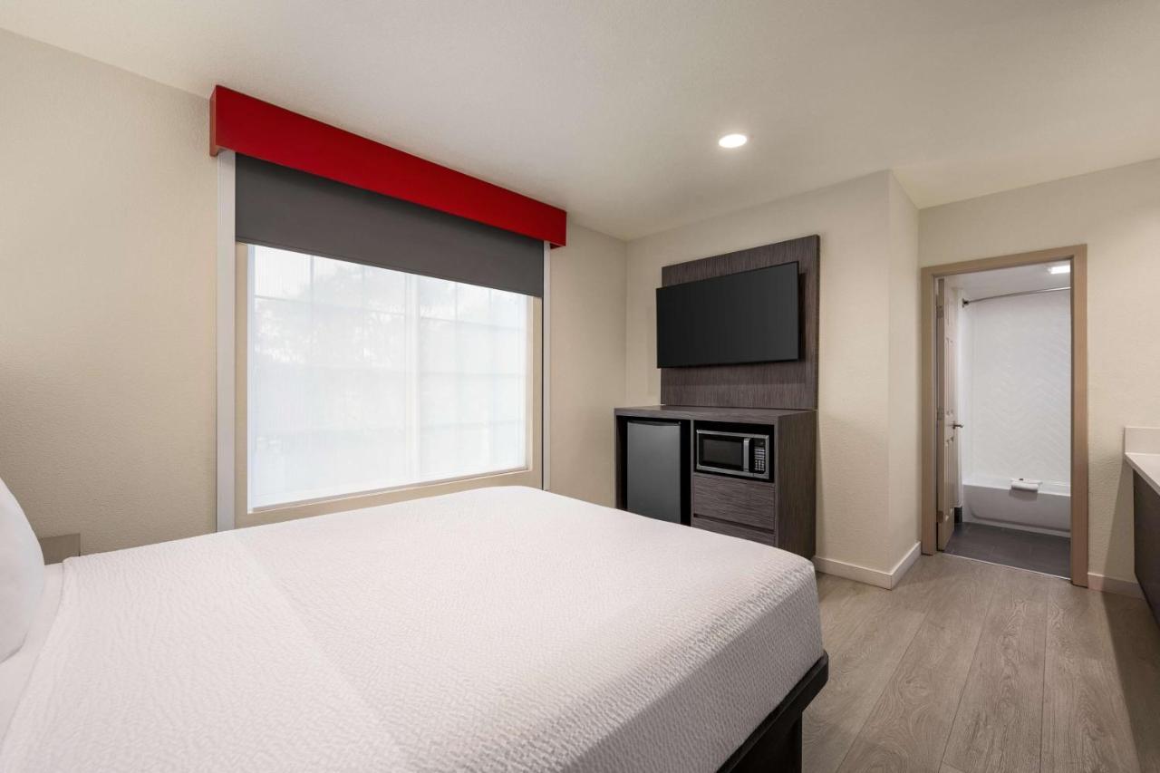 ทราเวลลอดจ์ บาย วินด์แฮม แอนาไฮม์ คอนเวนชั่น เซ็นเตอร์ Hotel ภายนอก รูปภาพ